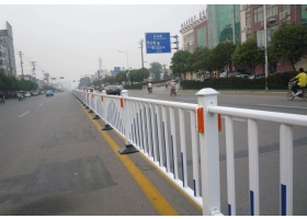 市政道路護(hù)欄工程